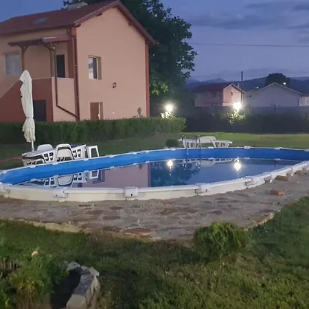 Guest house ореха Samokov